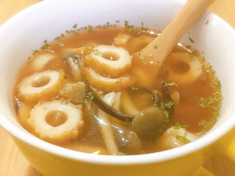 野菜１００％ジュースで作る♡キノコと竹輪のスープ